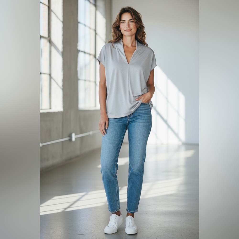 H&M Gray V-Neck Short Sleeve Blouse | Size S